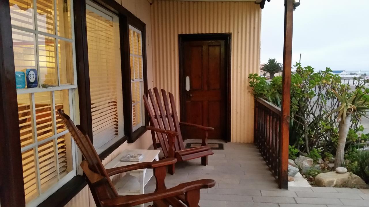 Bedrock Lodge Порт-Нолот Екстер'єр фото